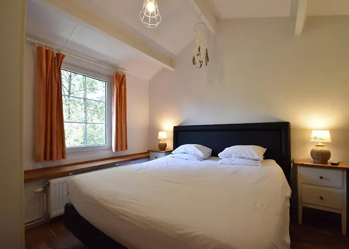 With Bubble Bath בית נופש Modave